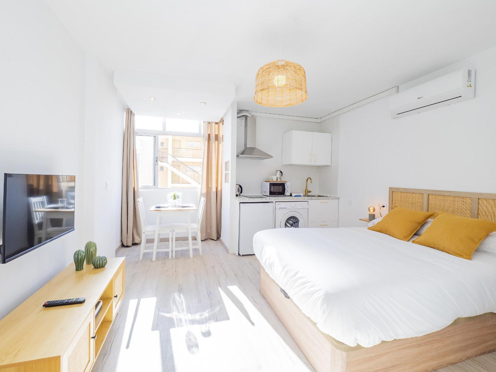 Cubo's Estudio Naciones 432 Only Adults Apartment